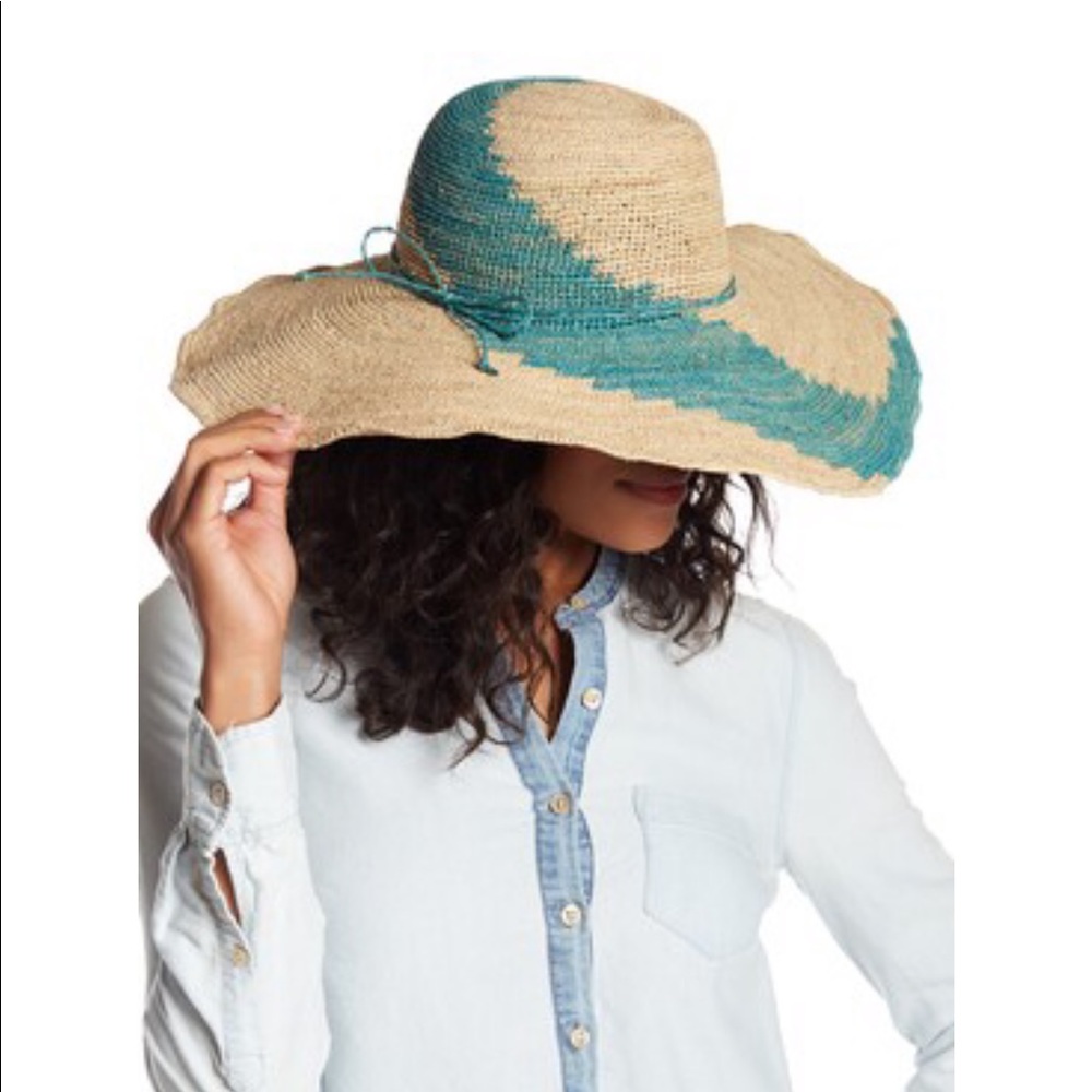 Floppy hat